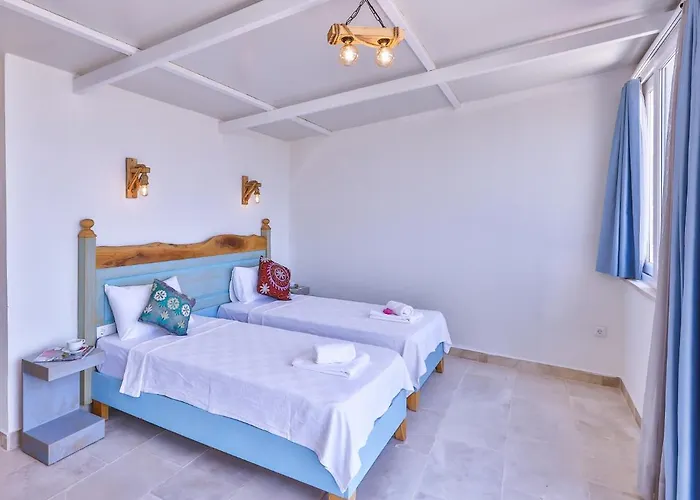 Mojo Sunset Boutique Hotel