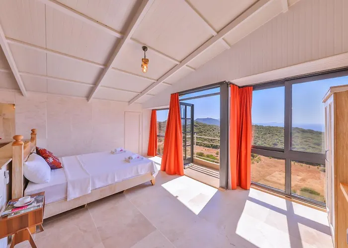 Mojo Sunset Boutique Hotel 5*