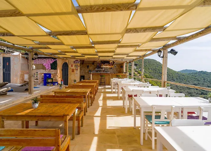 Mojo Sunset Boutique