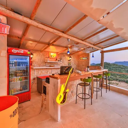 Отель Mojo Sunset Boutique Каш