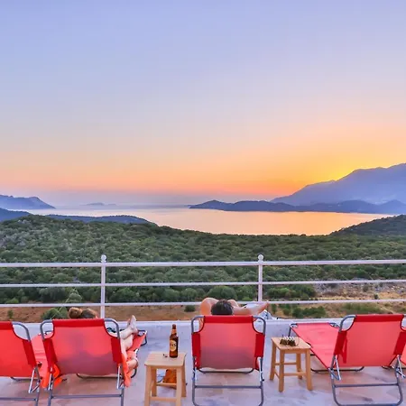 Отель Mojo Sunset Boutique 5*