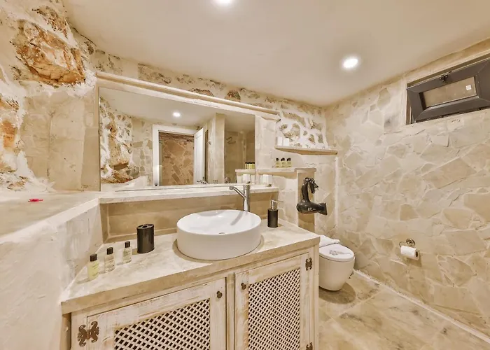 Mojo Sunset Boutique