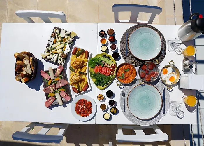 Mojo Sunset Boutique Hotel 5*